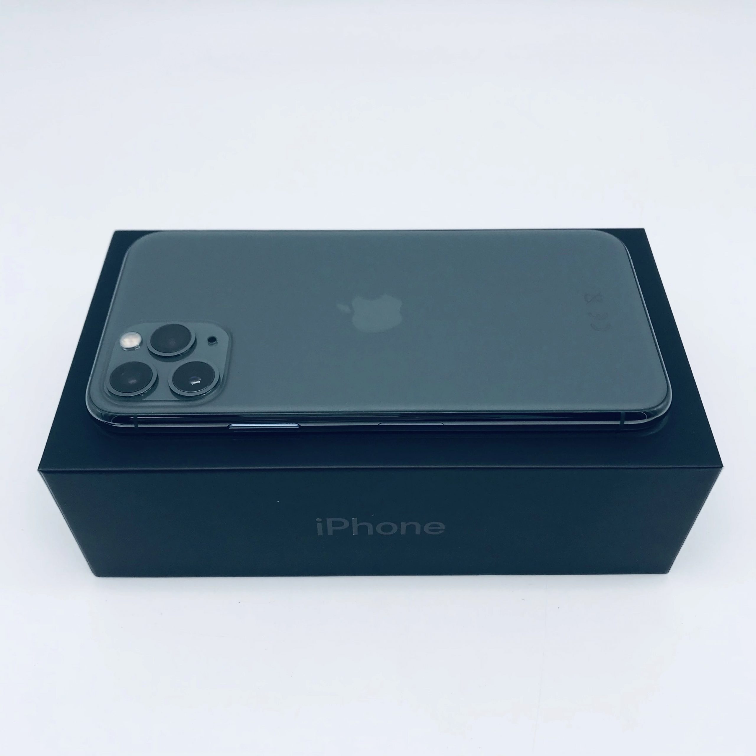Apple iPhone 11 Pro (64GB, Midnight Green) - Pre Owned